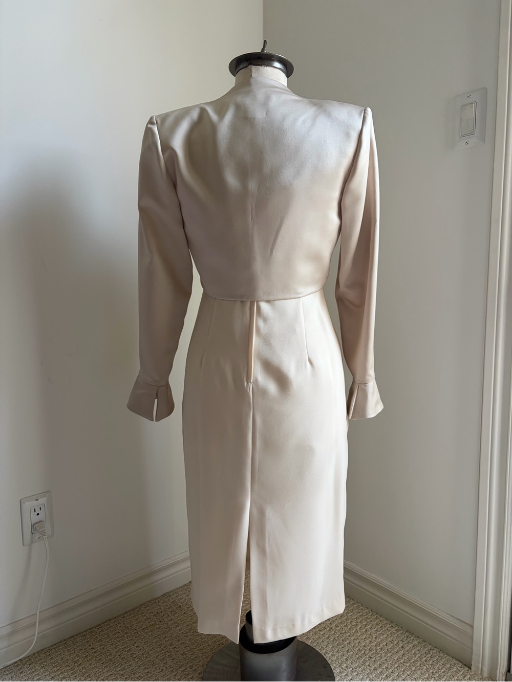 Algo Canada Champagne Satin Trim Dress & Matching Blazer Bolero Jacket Set SIZE6 - Picture 8 of 17